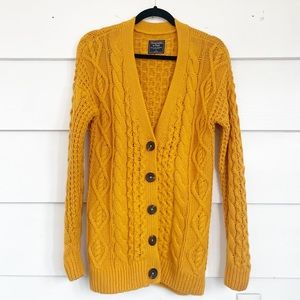 abercrombie and finch cardigan